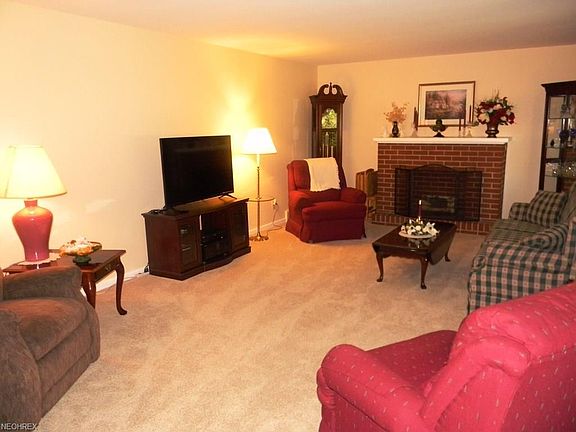 2nd image of 1312 Opal St