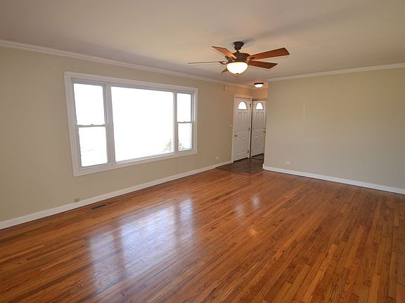 2nd image of 235 Batavia Ln