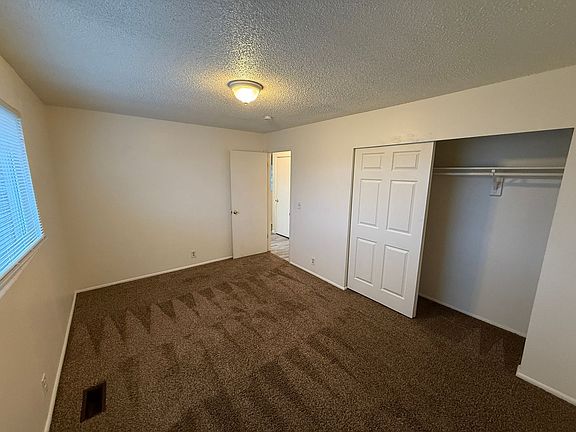 3rd image of 4457 S Woodgrove Dr