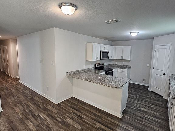 5th image of 14210 Green Wing Cir