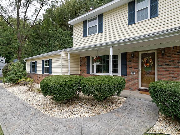 3rd image of 45 Longview Dr