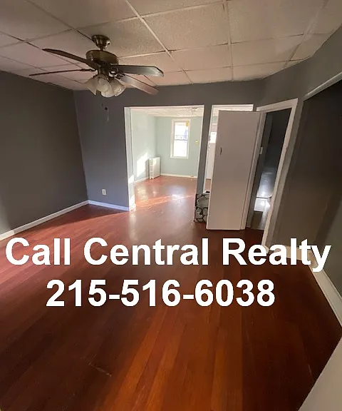4772 Vista St — Photo 3