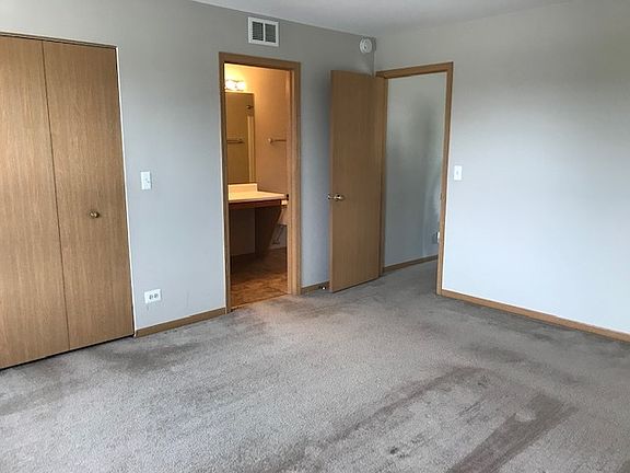 4th image of 2184 N Cheswick Ct