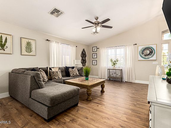 3rd image of 43301 W CHISHOLM Drive
