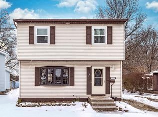 10054 Smith St, Lake City, PA 16423