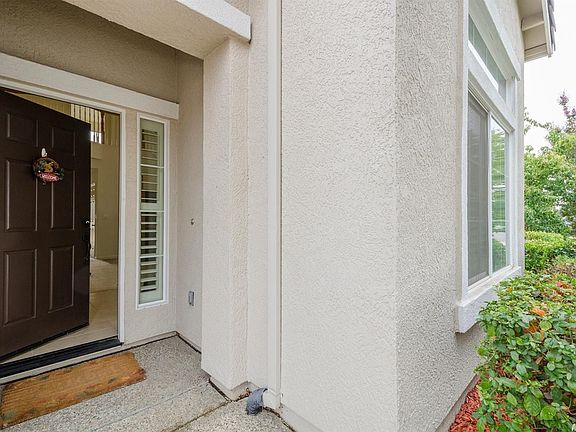 2nd image of 229 Battlecreek Cir
