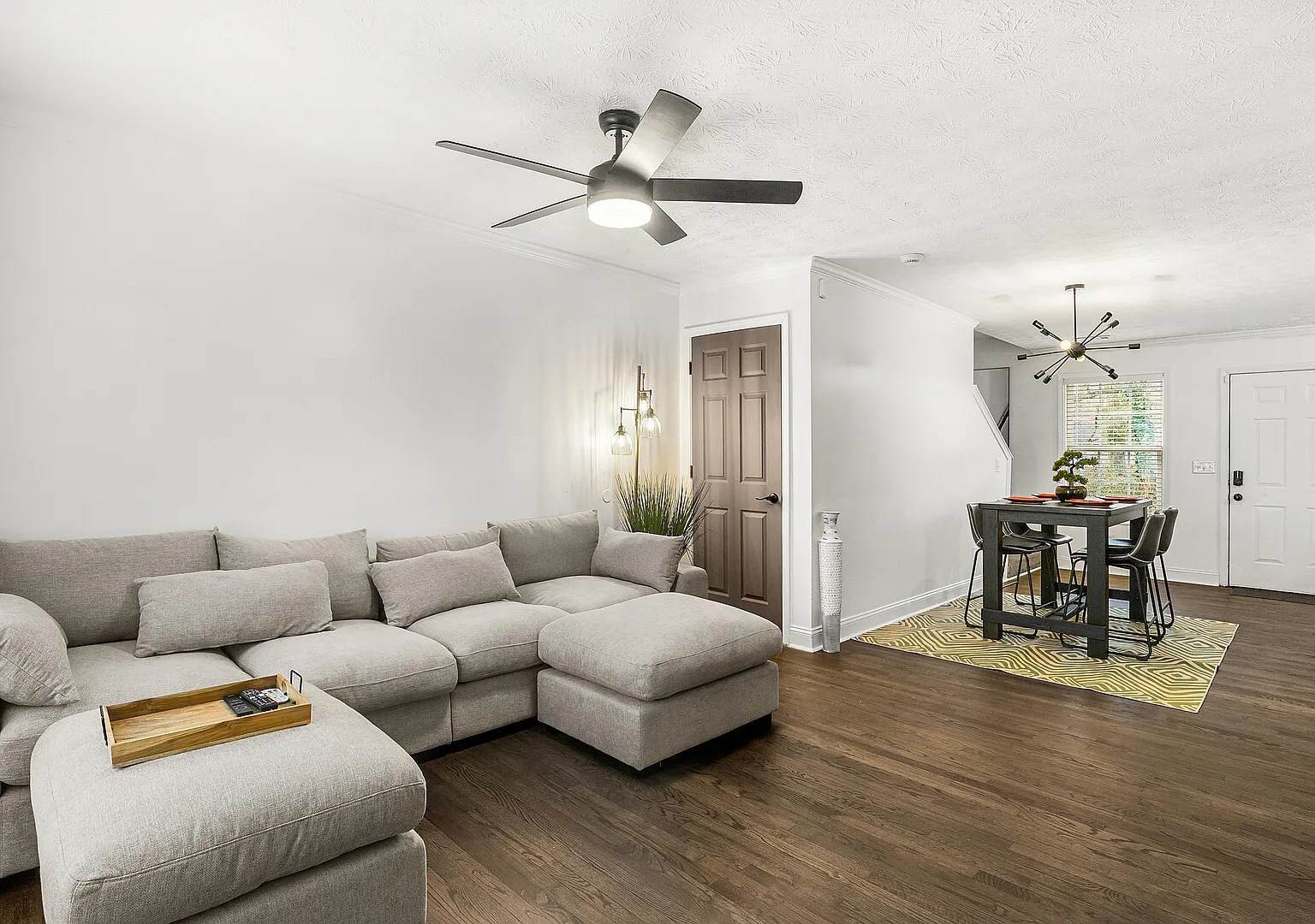 Private West Atlanta Townhome near hospitals, airport and attractions — Photo 2