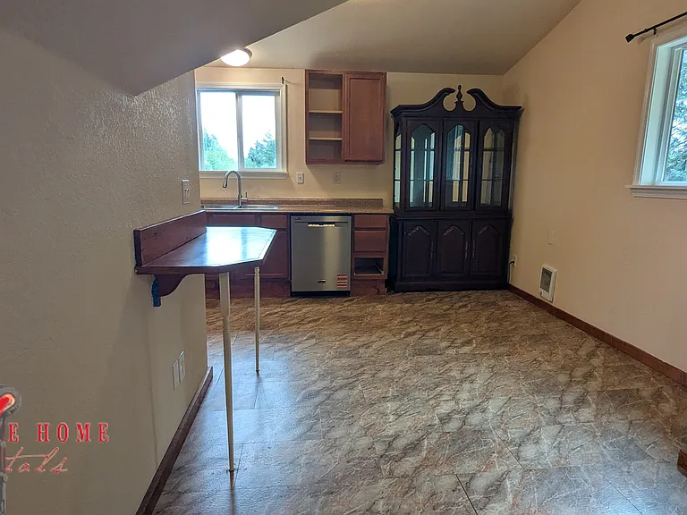 8447 Delphi Rd SW — Photo 17