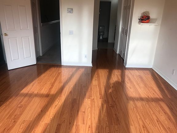 5th image of 4136 Key Thatch Dr