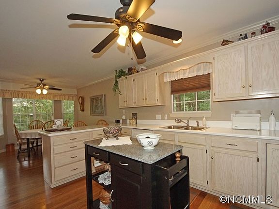 5th image of 3090 Middleton Way Ct