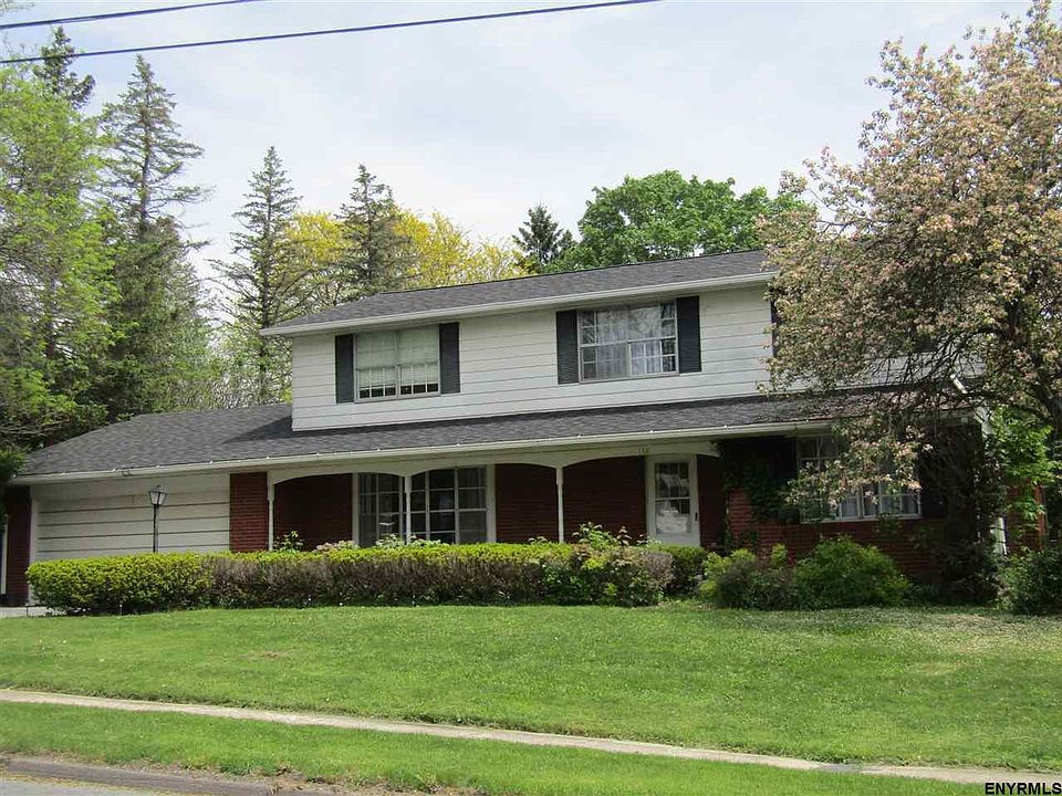 1st image of 138 Pleasantview Dr