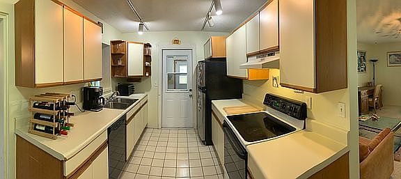 4th image of 1616 40th Ave