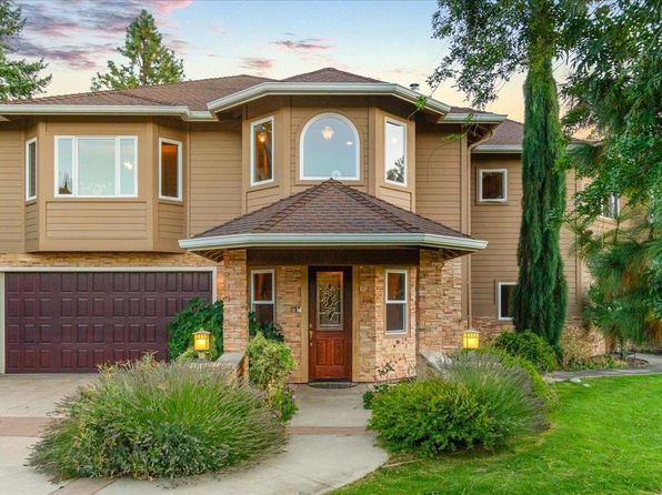 852 Deas Way, Mount Shasta, CA 96067
