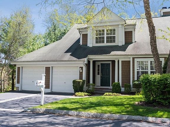 2nd image of 1 Deertree Ln