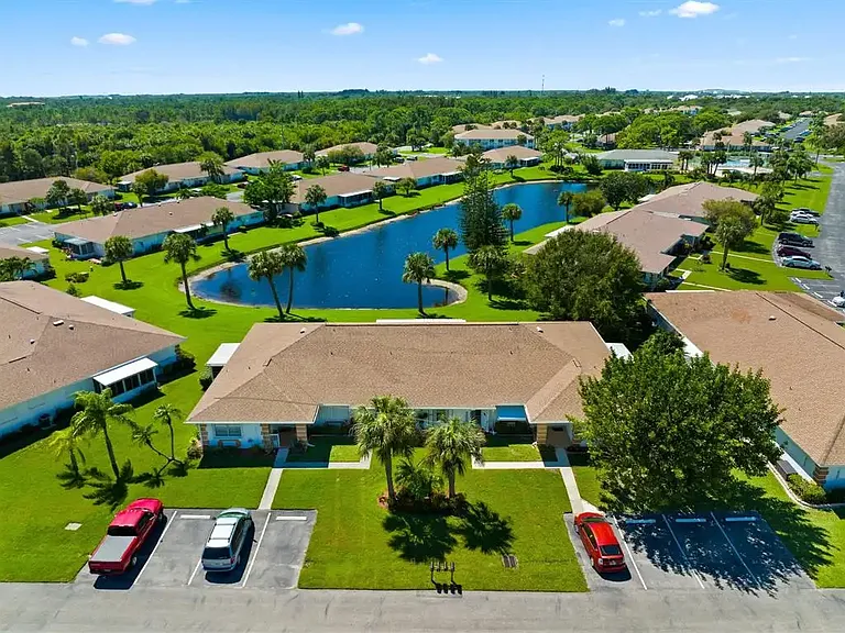 943 Savannas Point Dr #D — Photo 108
