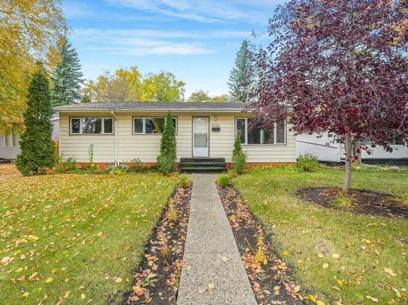 9256 148th St NW, Edmonton, AB T5R 1A3