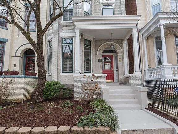 4th image of 1633 W Grace St