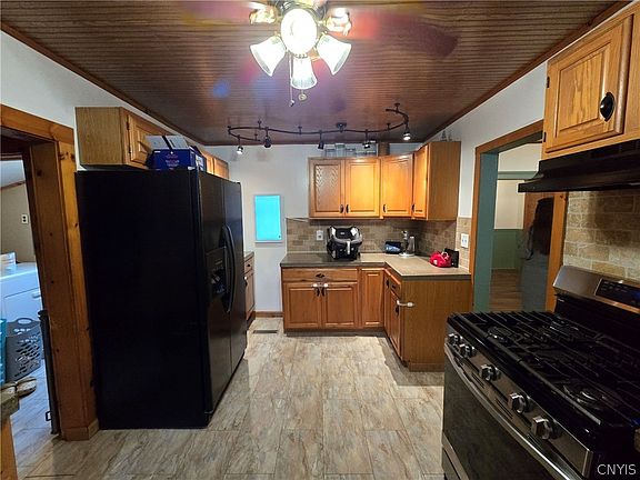 5th image of 21 Grove St