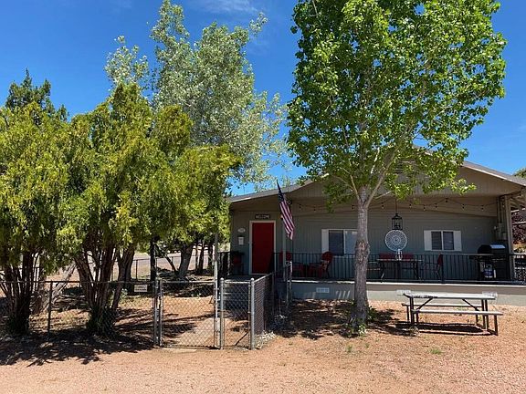 4th image of 703 W Colt Cir