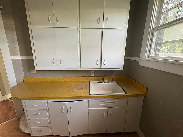 2113 Lafayette Ave #1 — Photo 7