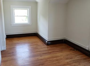 75 School St APT 5, Greenfield, MA 01301