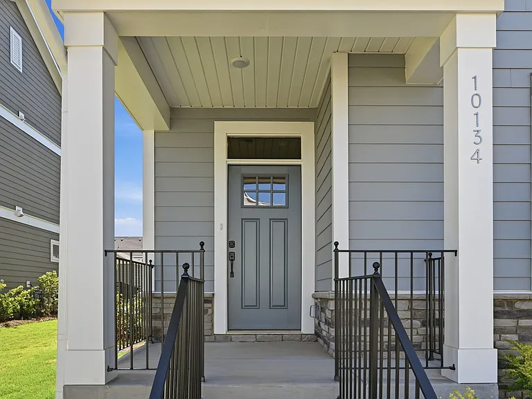 10134 Mamillion Dr — Photo 2