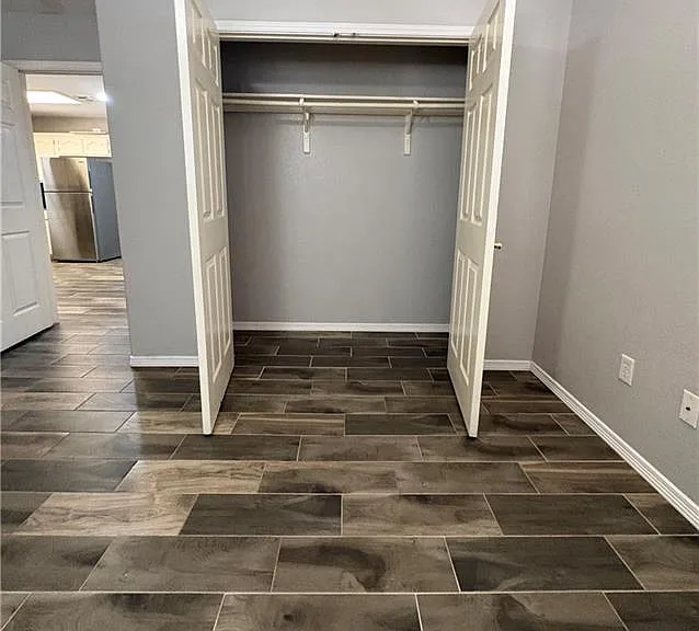 2201 Perkins Ave — Photo 8