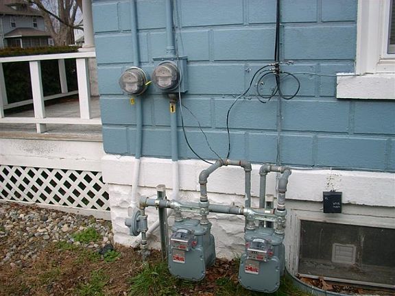 5th image of 39 East Ave S #2