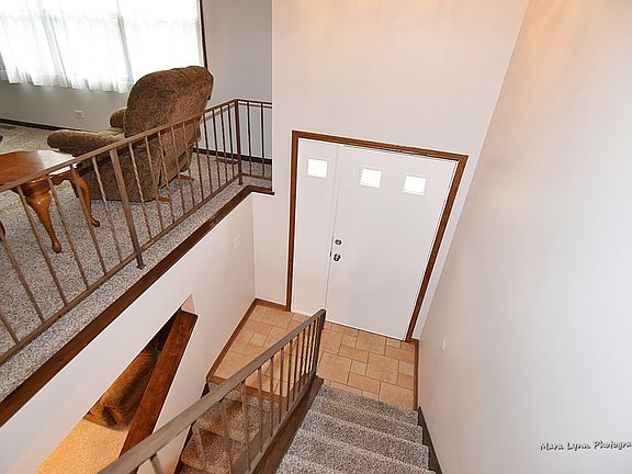 4th image of 1531 Whitehall Ct