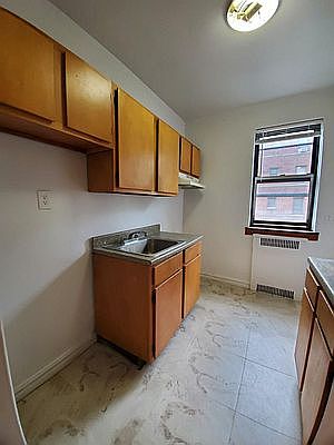 5th image of 3515 75th St APT 507