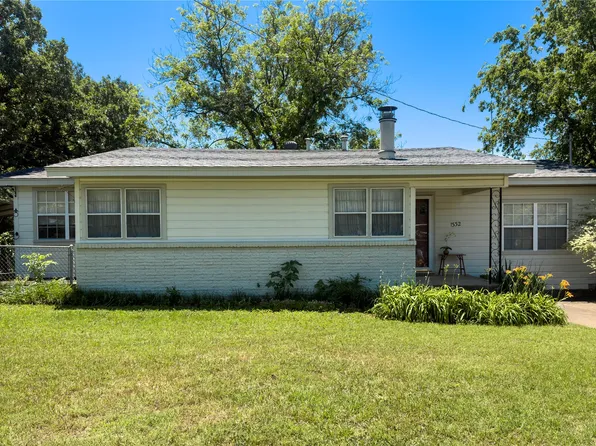 1332 Florea St, Graham, TX 76450
