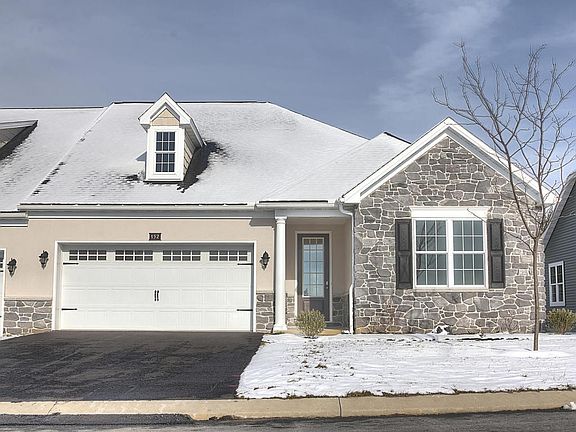 2nd image of 152 Sawgrass Dr