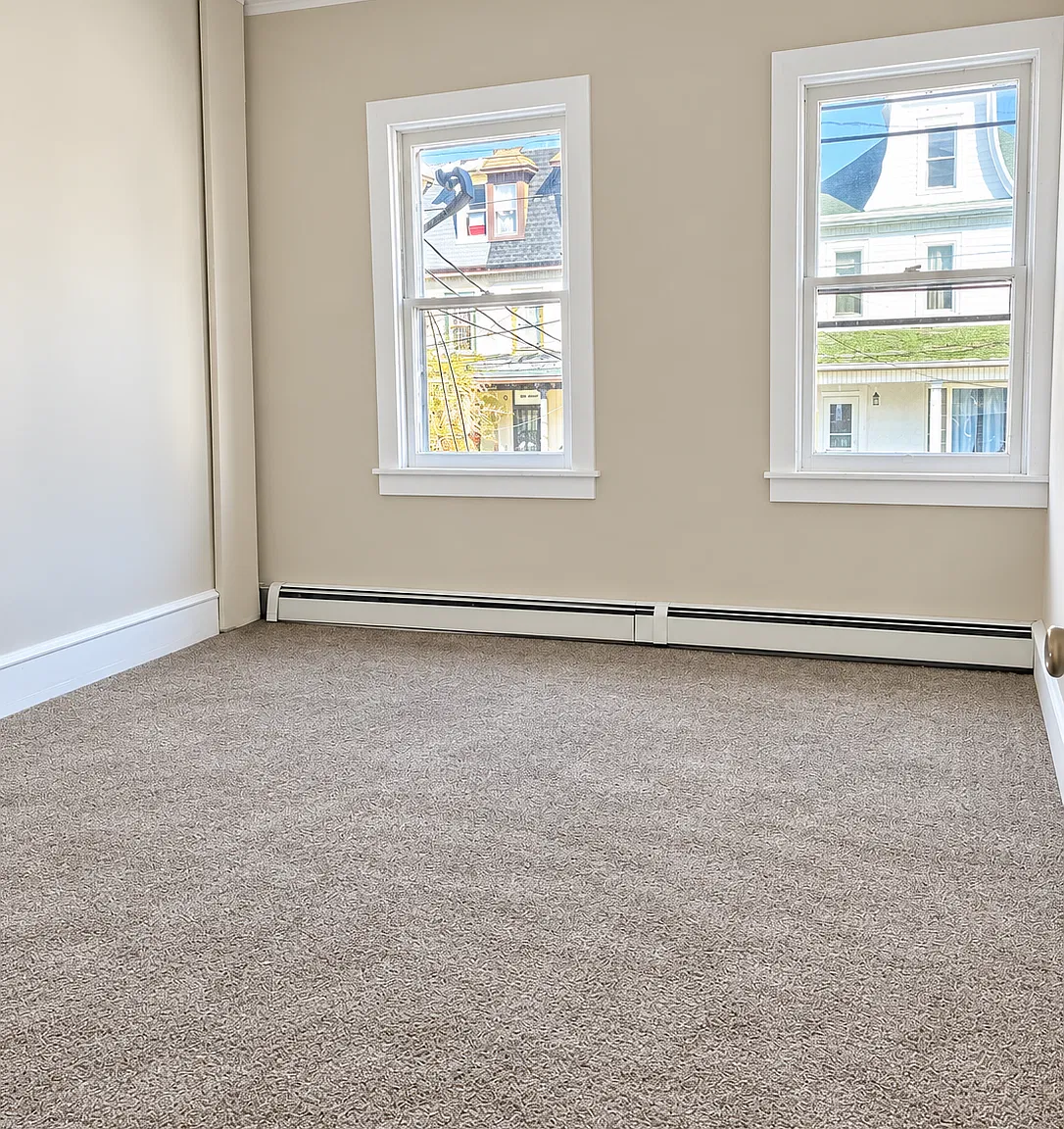 4 bed, 1248 sqft, $1,250 — Photo 2