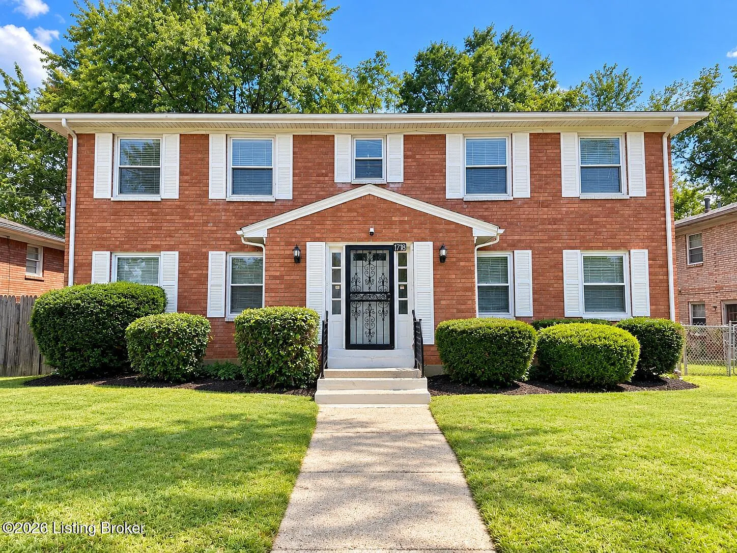 2 bed, 1.0 bath, 750 sqft, $900 — Photo 1