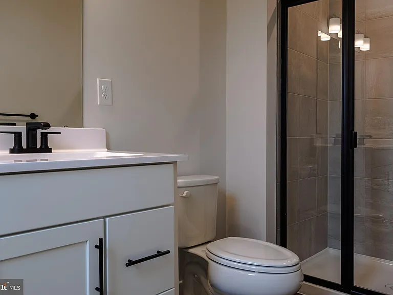 6 Foxwood Dr — Photo 27