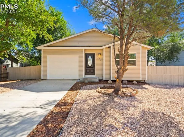 562 Blossom Field Rd, Fountain, CO 80817