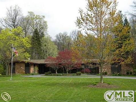 Broad Front Brick Ranch