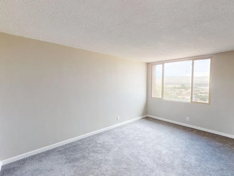 6548 Tahawash St — Photo 15