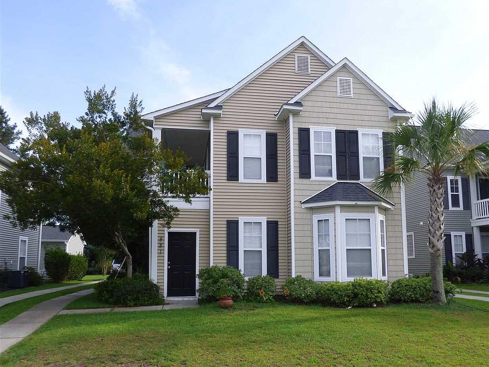 2nd image of 481 Emerson Dr
