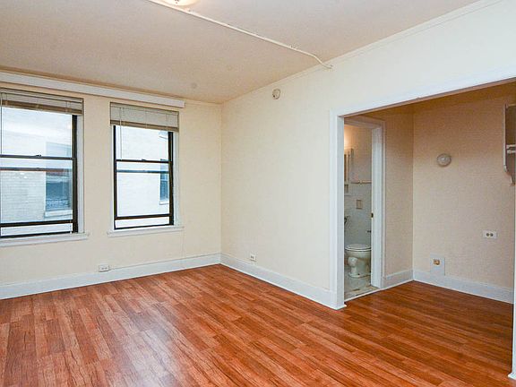 5th image of 3335 W Diversey Ave APT 210