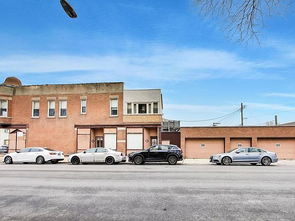 3rd image of 3659 S Union Ave