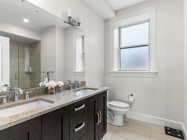 1471 Beacon St #Penthouse 10 — Photo 20