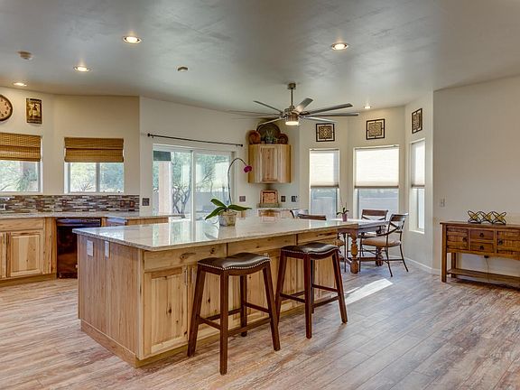 Gorgeous Remodeled Kitchen