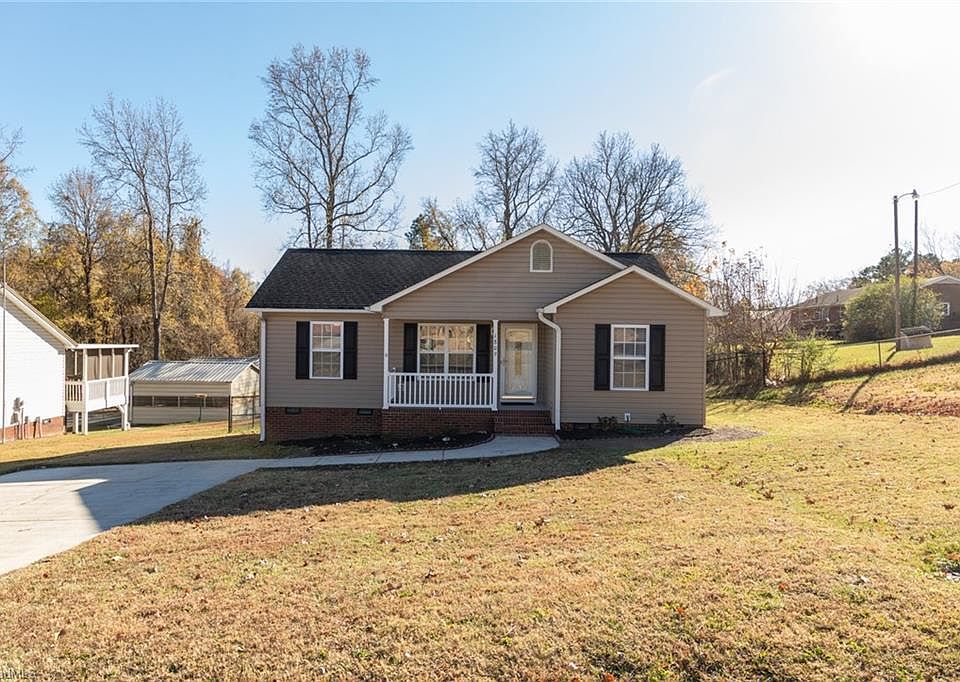 1st image of 1809 Augusta Dr