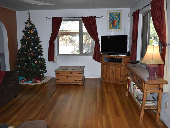 3rd image of 2637 N Palo Verde Ave