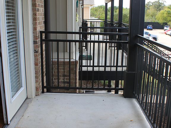2nd image of 1725 Harvey Mitchell Pkwy S APT 636