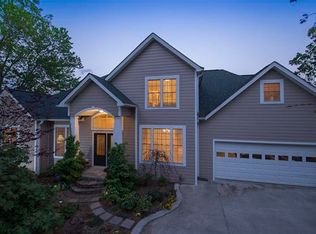 32 Clear Vista Dr, Asheville, NC 28805
