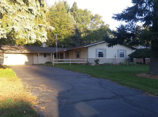 821 Ironstone Dr, Rochester Hills, MI 48309