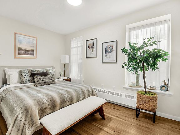 4th image of 2041 5th Ave APT 5F