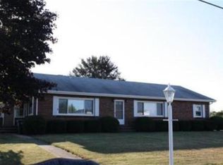 324 Blackmer Rd, Southbridge, MA 01550